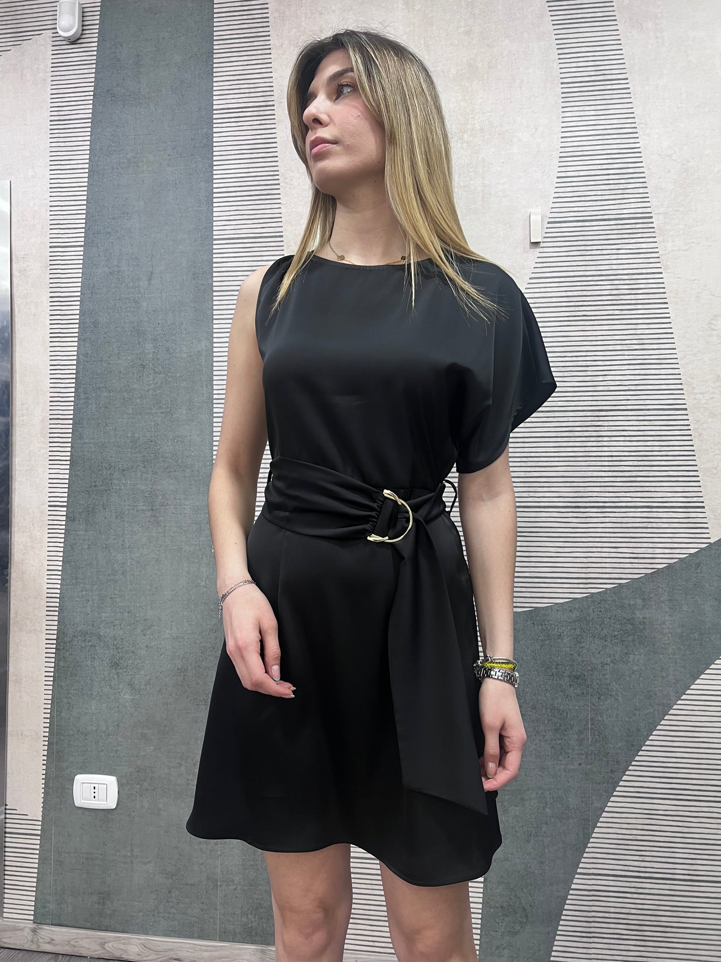 Abito| Mono Spalla| Corallo & Nero