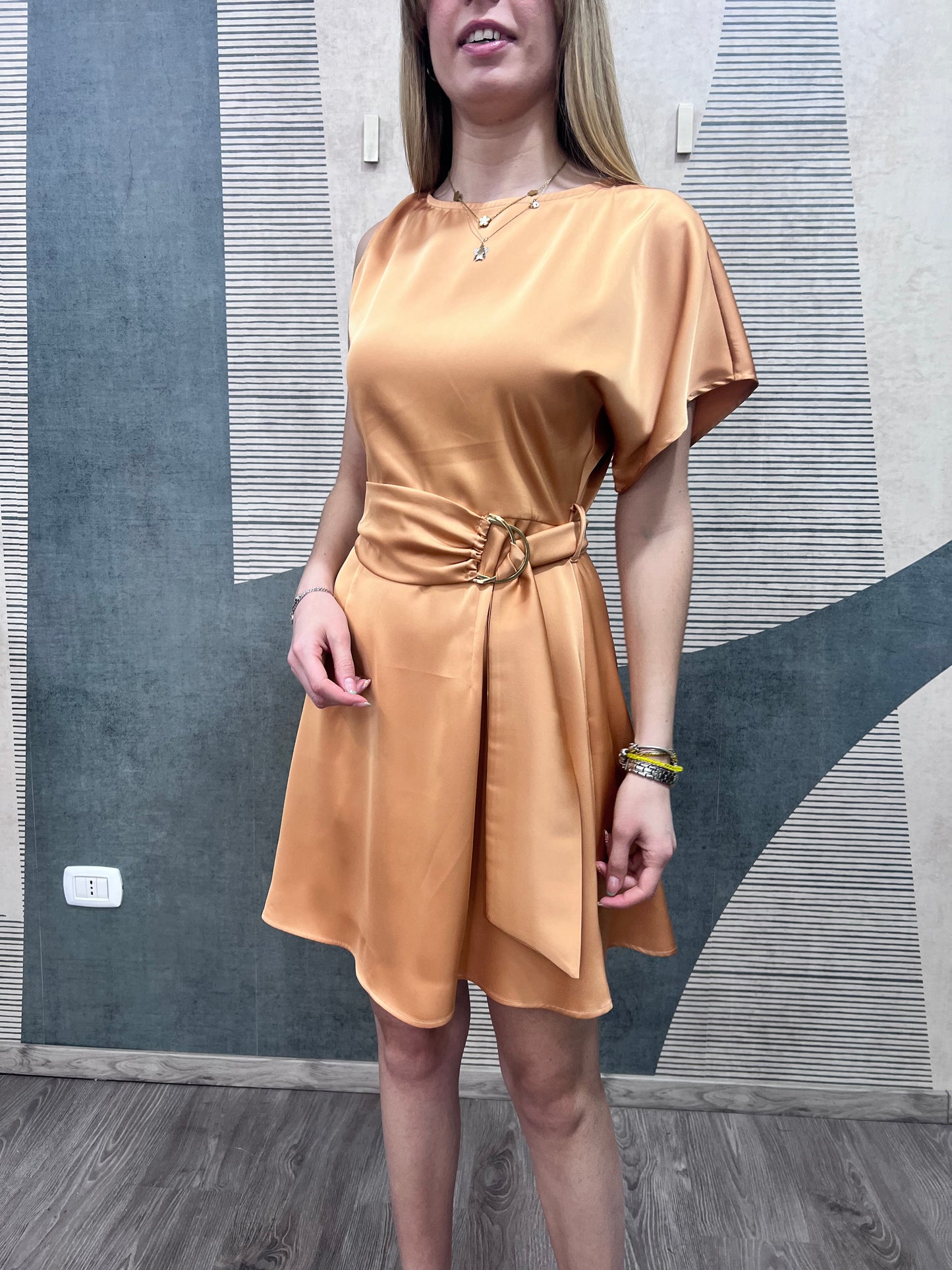 Abito| Mono Spalla| Corallo & Nero