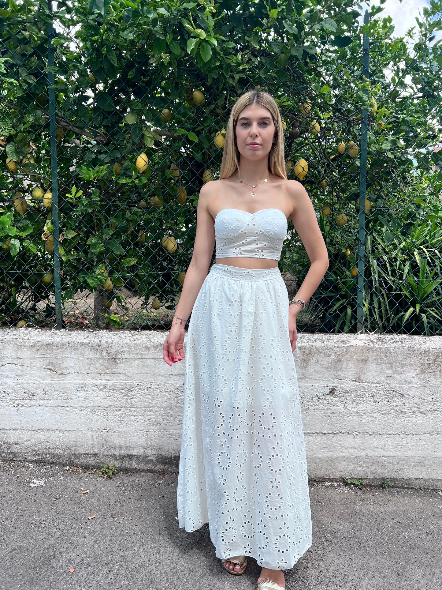 "Gonna midi in pizzo San Gallo con elastico in vita ad alta vestibilità"