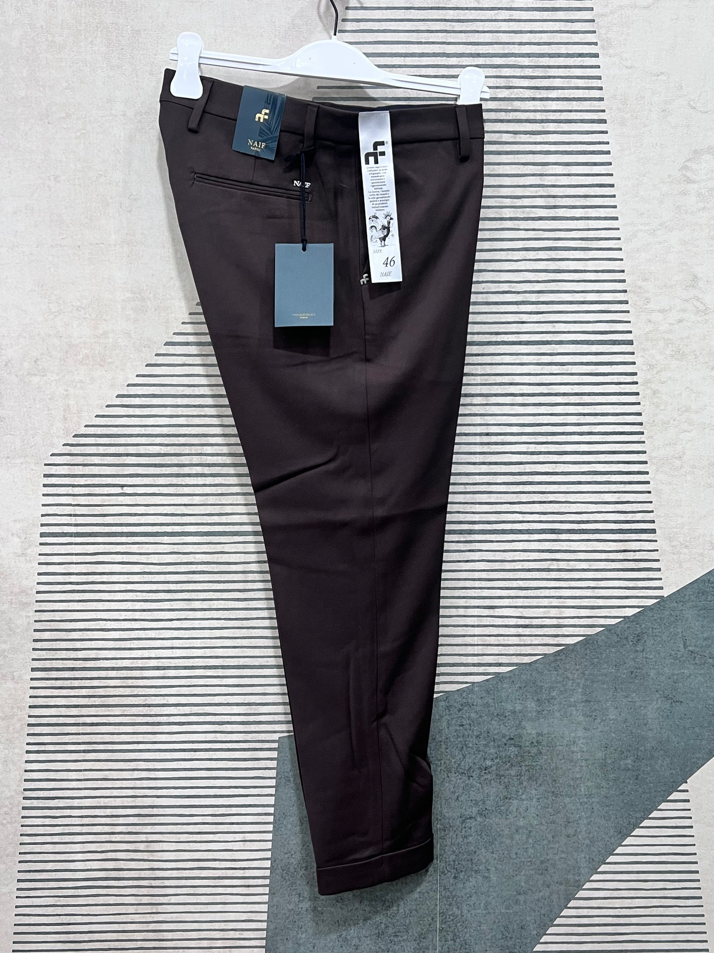 Pantalone uomo sartoriale tela flex colore moro - vista frontale completa