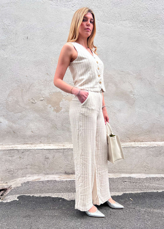 Coordinato Donna Anitta – Gilet e Pantalone a Righe Viscosa Lino - vista laterale - indossato