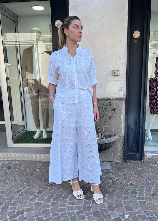Coord set in pizzo san gallò donna colore bianco – camicia manica 3/4 e pantalone a palazzo, Made in Italy