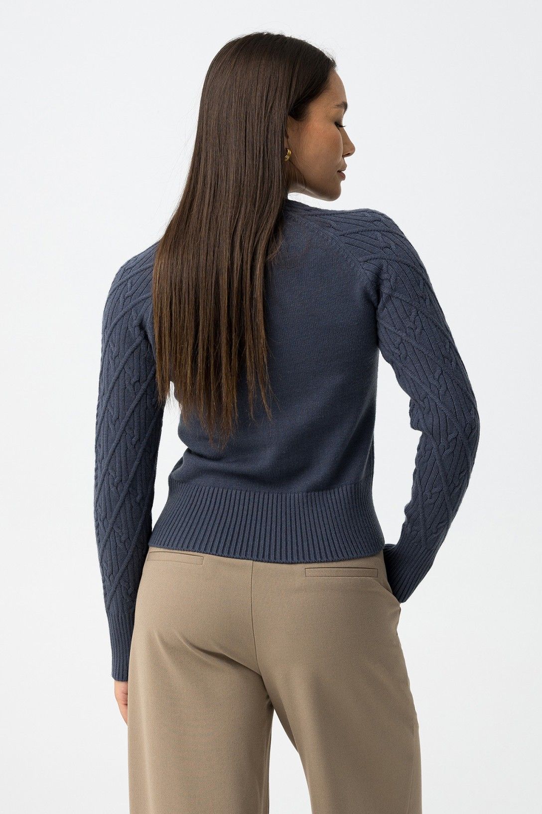Maglione invernale donna Alchemy blu vista posteriore, fascia ampia sul fondo, qualità premium