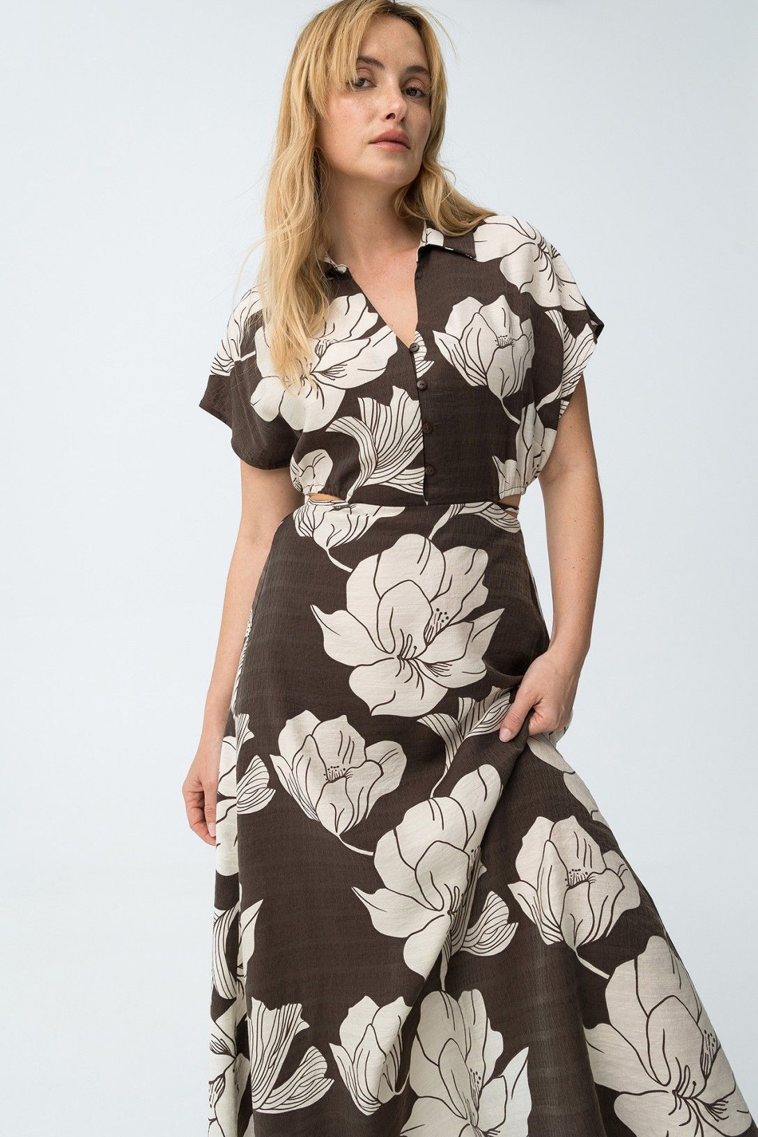 Abito donna viscosa Corneto - dettaglio colletto e bottoni ricoperti