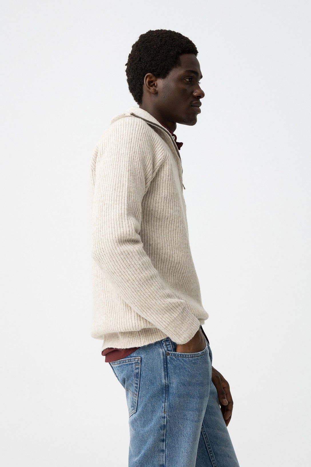 Maglione uomo Javier beige - vista laterale con maniche lunghe