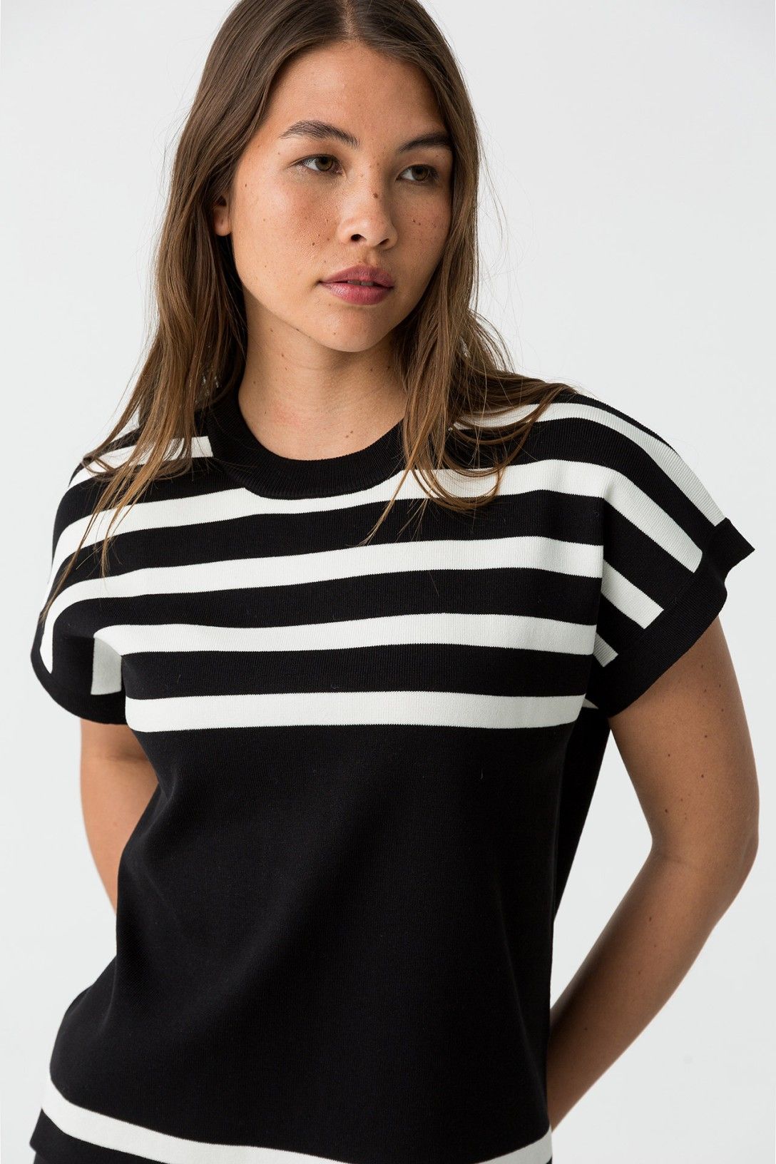 T-Shirt Filo| Ploto | Nero | Bianco
