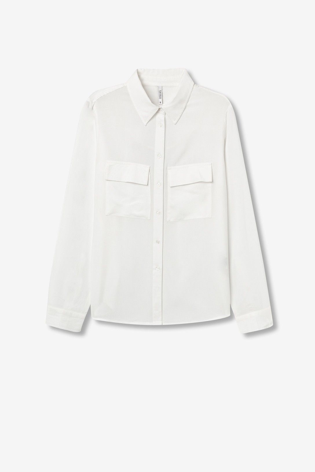 Camicia Tiffosi stesa su sfondo neutro, colore bianco Star White in viscosa
