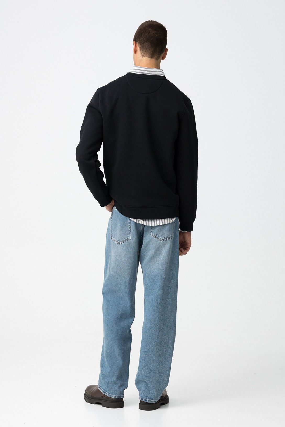 Jeans Thomas Wide Leg - Vista posteriore con dettaglio delle tasche e vestibilità wide leg