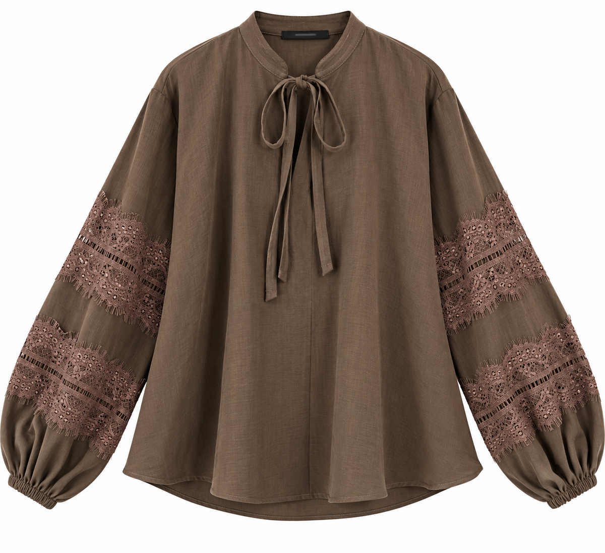 Camicia donna 144 marrone non indossata, vista frontale con collo alla coreana, laccetti e polsini elasticizzati.
