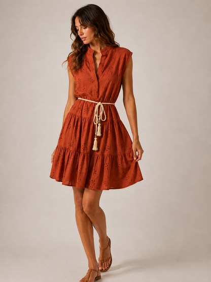 Abito Charlotte Donna in cotone effetto pizzo colore arancio -
vista frontale indossato da modella - Frarò