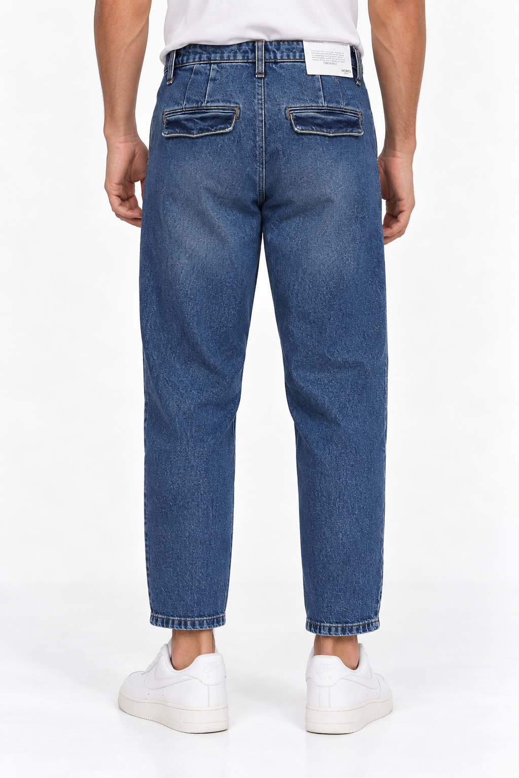 Jeans uomo Japan 2763 Moro indossati, vista posteriore con tasche a pattina e lunghezza alla caviglia