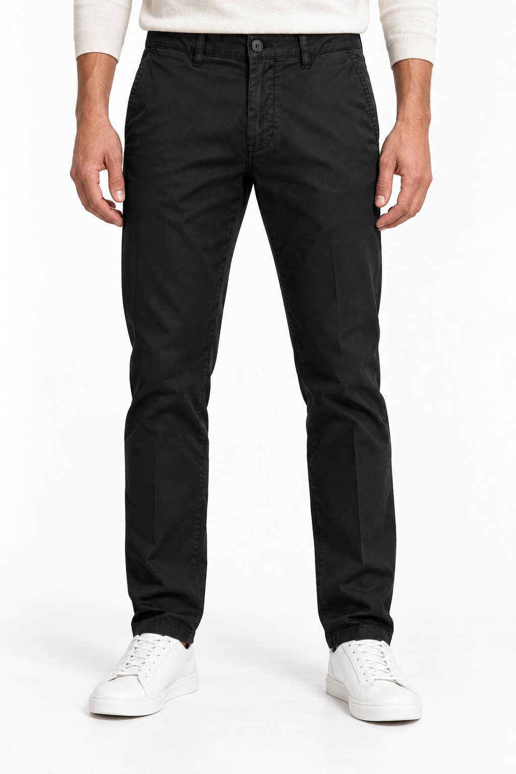 Pantalone uomo Moro 01S nero in cotone invernale slim fit, vista frontale indossato.