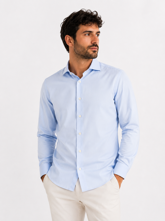 "Camicia uomo performance no stiro celeste collo francese - tessuto tecnico elastico EP Italia" vista frontale indossata da modello