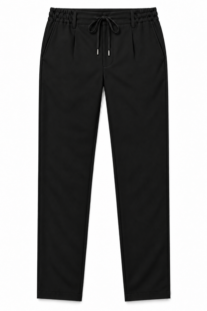 Pantalone uomo punto Milano nero, vista frontale del capo con vita elasticizzata, laccetto e tasche laterali.