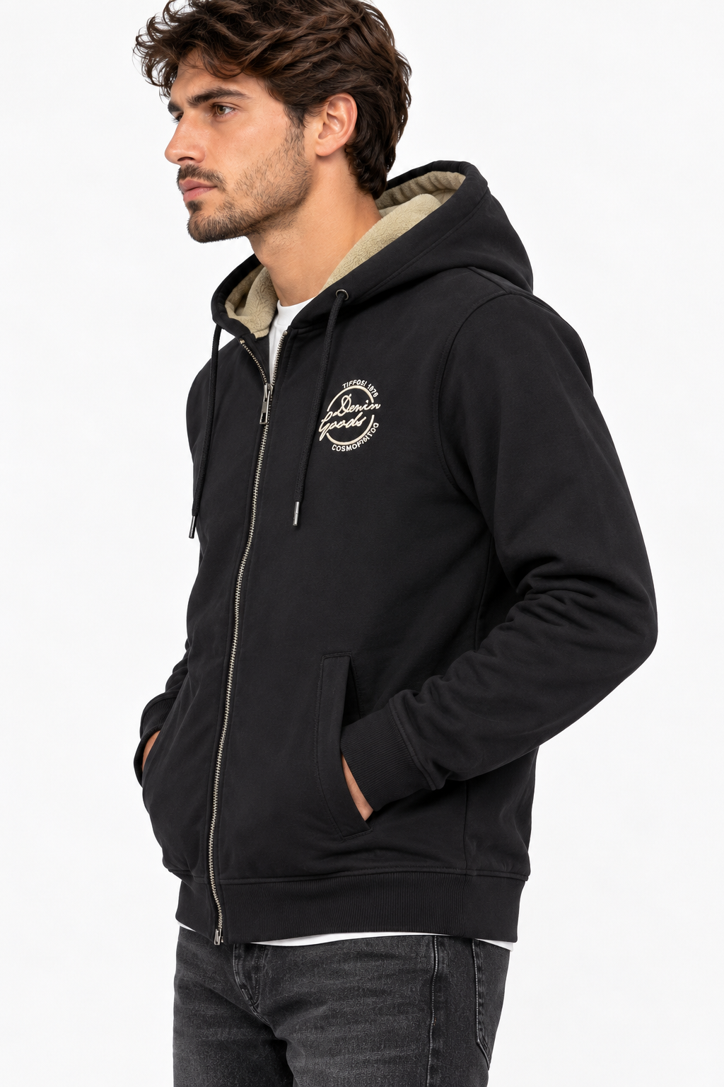 Felpa uomo Gray Tiffosi nera indossata di tre quarti, con tasche frontali e cappuccio foderato beige