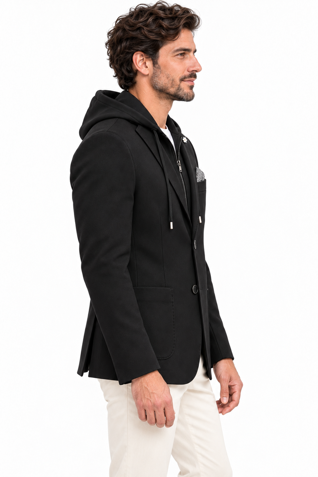 Giacca uomo punto milano Moro nera con cappuccio, vista laterale indossata con tasca applicata e revers.