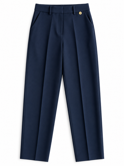 Pantalone donna sartoriale 026 blu scuro non indossato, vista frontale con vita alta, pieghe e tasche laterali.