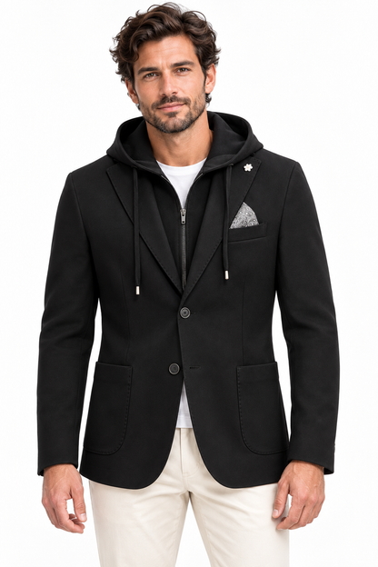 Giacca uomo punto milano Moro nera con cappuccio removibile, vista frontale indossata.