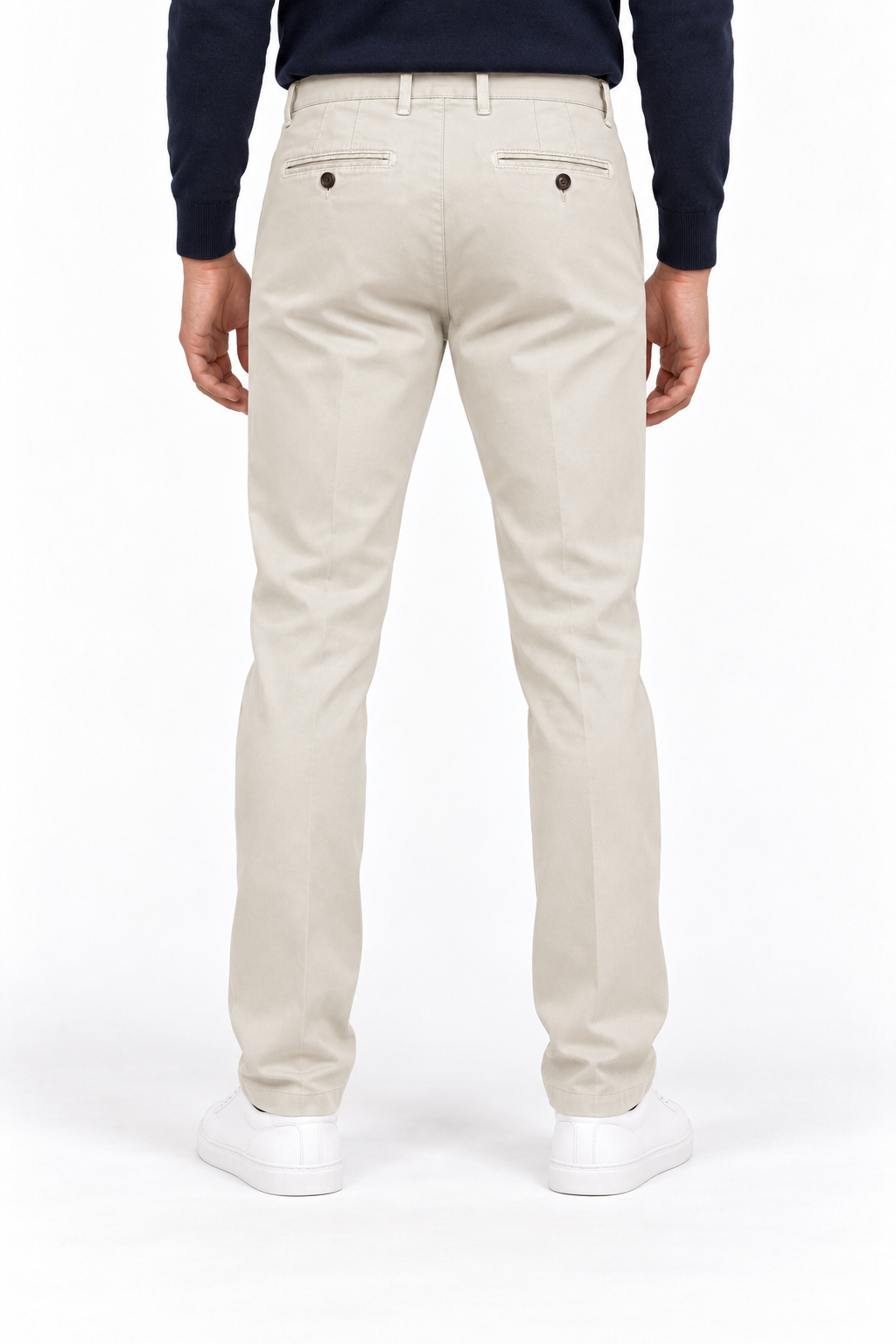 Pantalone uomo Moro 01S beige, vista posteriore con tasche a filetto e bottoni.