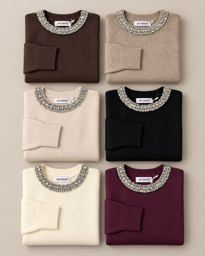 Maglione donna con collo gioiello ripiegati nei sei colori disponibili.