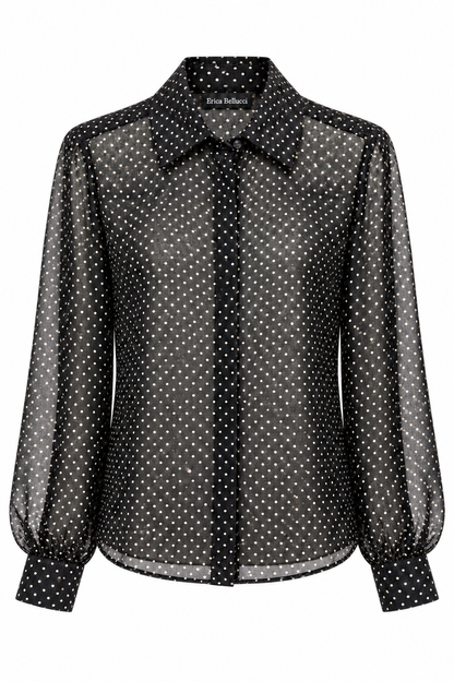 Camicia donna Erica Bellucci nera a pois color fango vista frontalmente su fondo bianco, con collo francese, chiusura con bottoni e maniche lunghe.