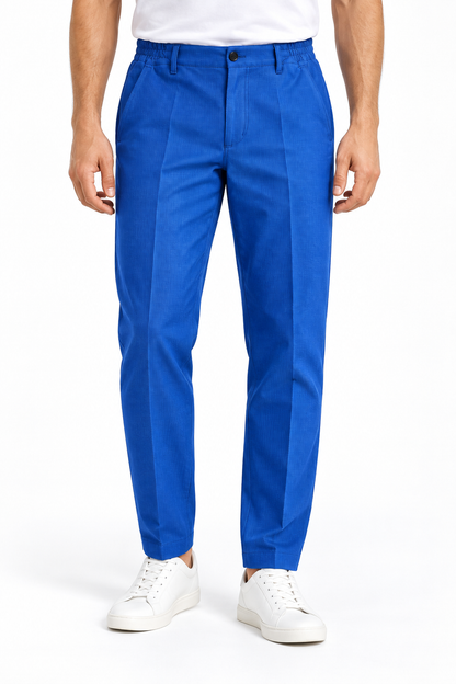 Pantalone uomo armaturato invernale Moro blu ice, indossato, vista frontale con chiusura a bottone e passanti
