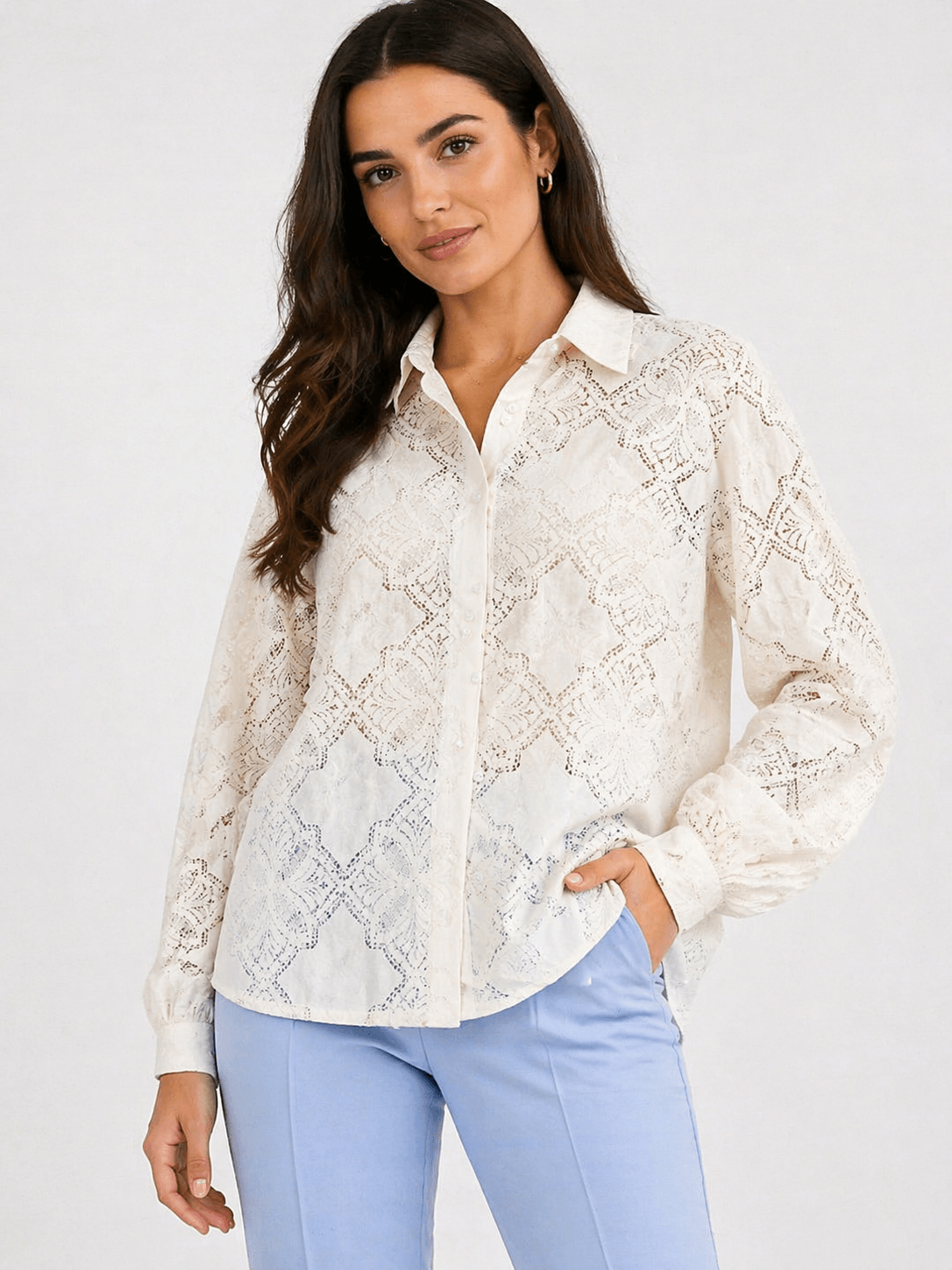 Camicia donna traforata effetto pizzo color panna – manica lunga collo alla francese – Erica Bellucci Made in Italy
