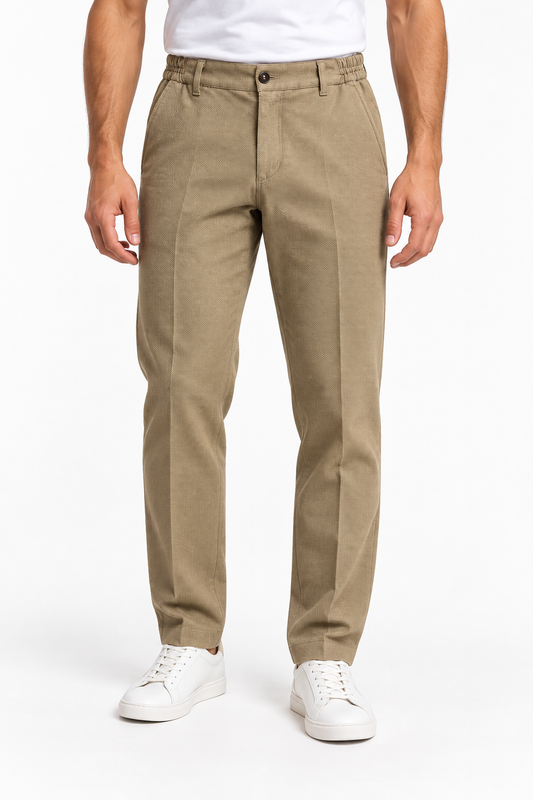 Pantalone uomo armaturato invernale Moro bruciato, indossato, vista frontale con elastico laterale in vita
