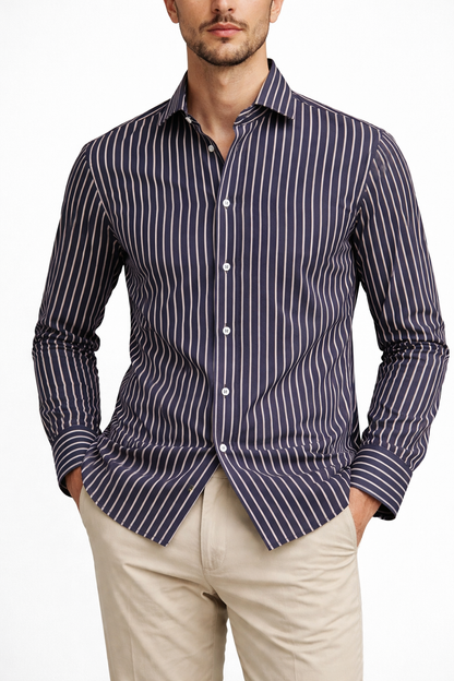 "Camicia uomo a righe beige - vista frontale completa - indossata da modello