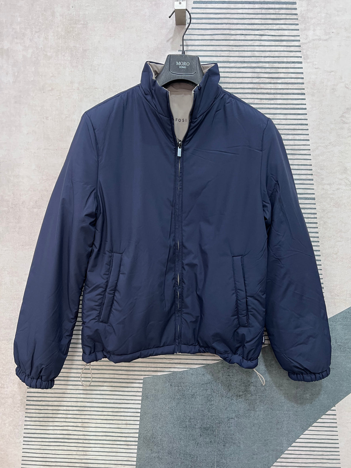 Giubbotto uomo reversibile Cayo Tiffosi blu, capo appeso vista frontale