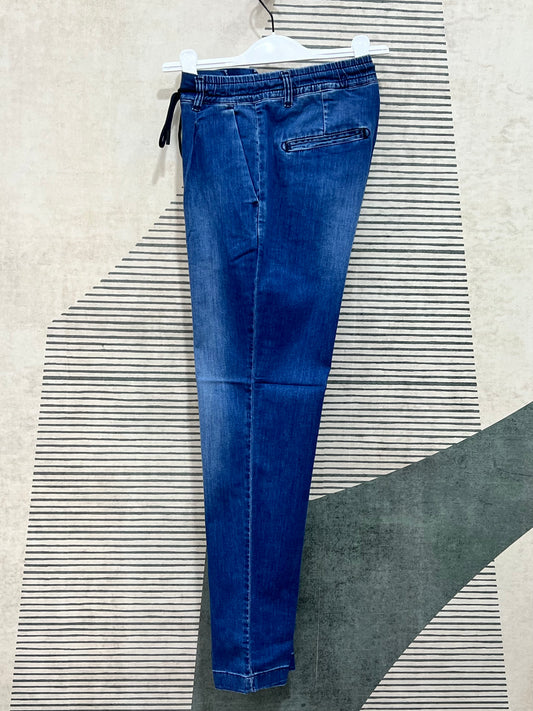 Jeans Casual con Elastico in Vita