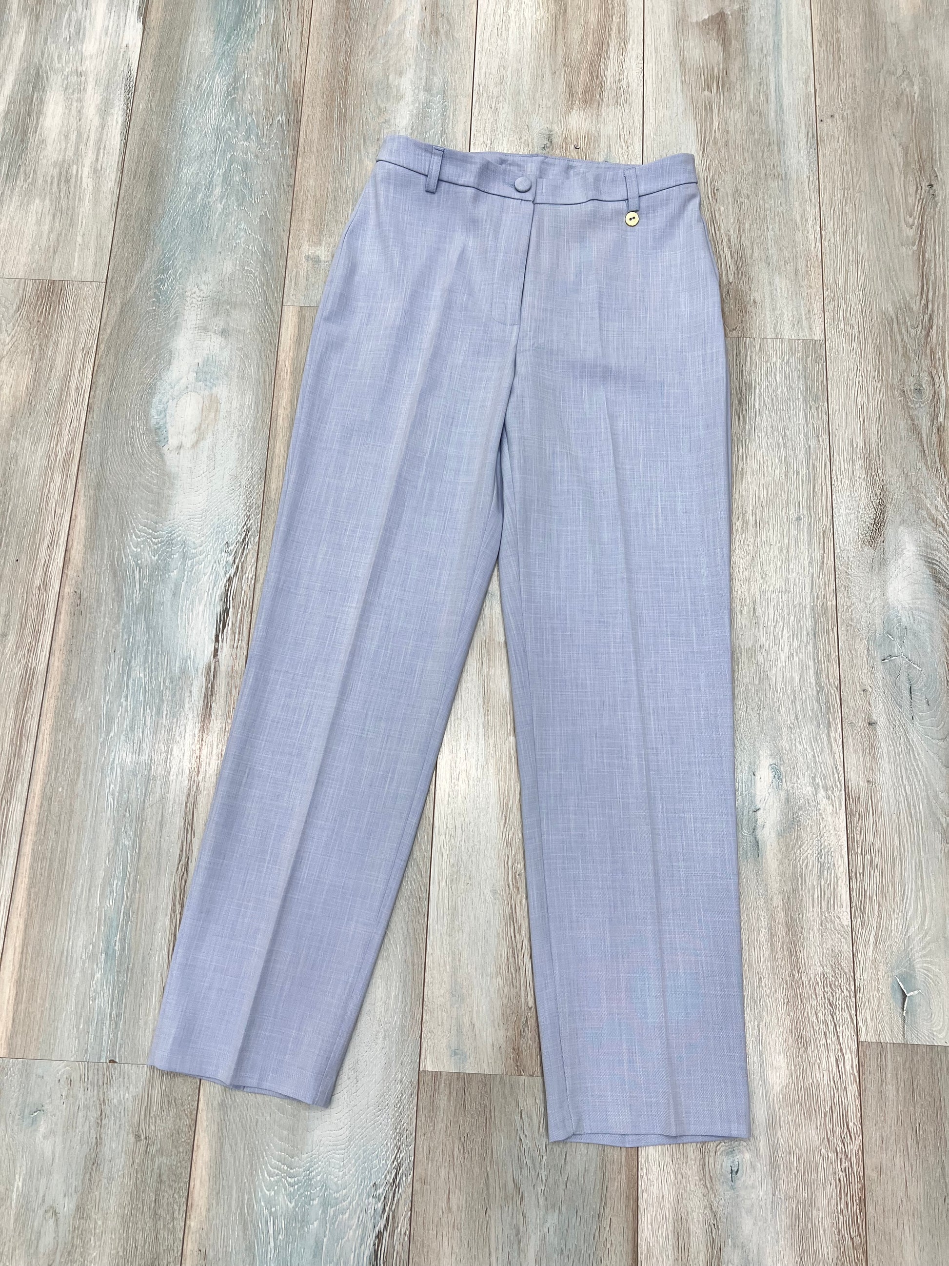 "Pantalone a sigaretta ad alta vita del tailleur donna color polvere, lunghezza caviglia"