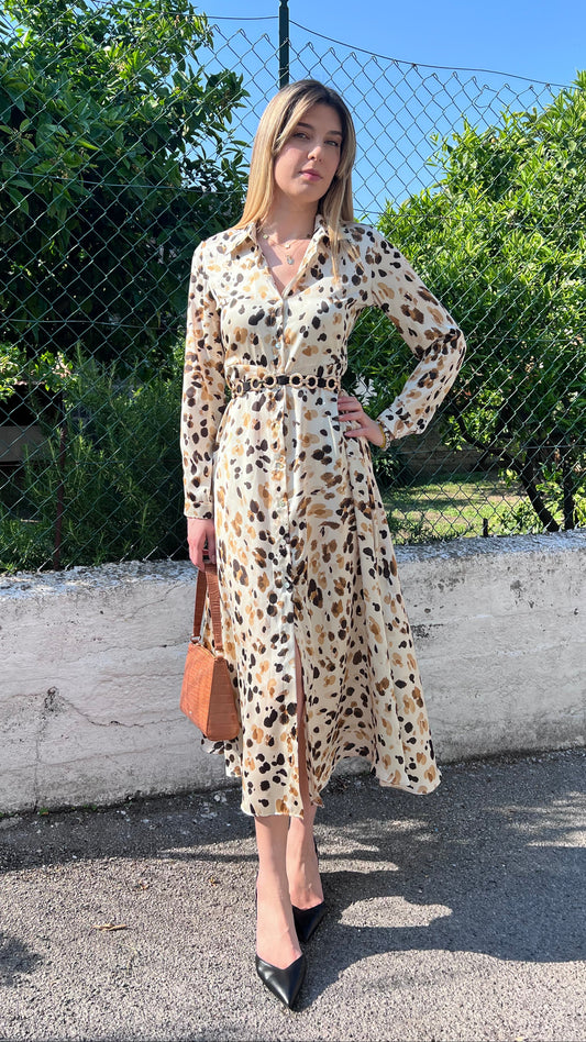"Abito Camicia F197 in tessuto leggero effetto seta con fantasia animalier, modello elegante Made in Italy"