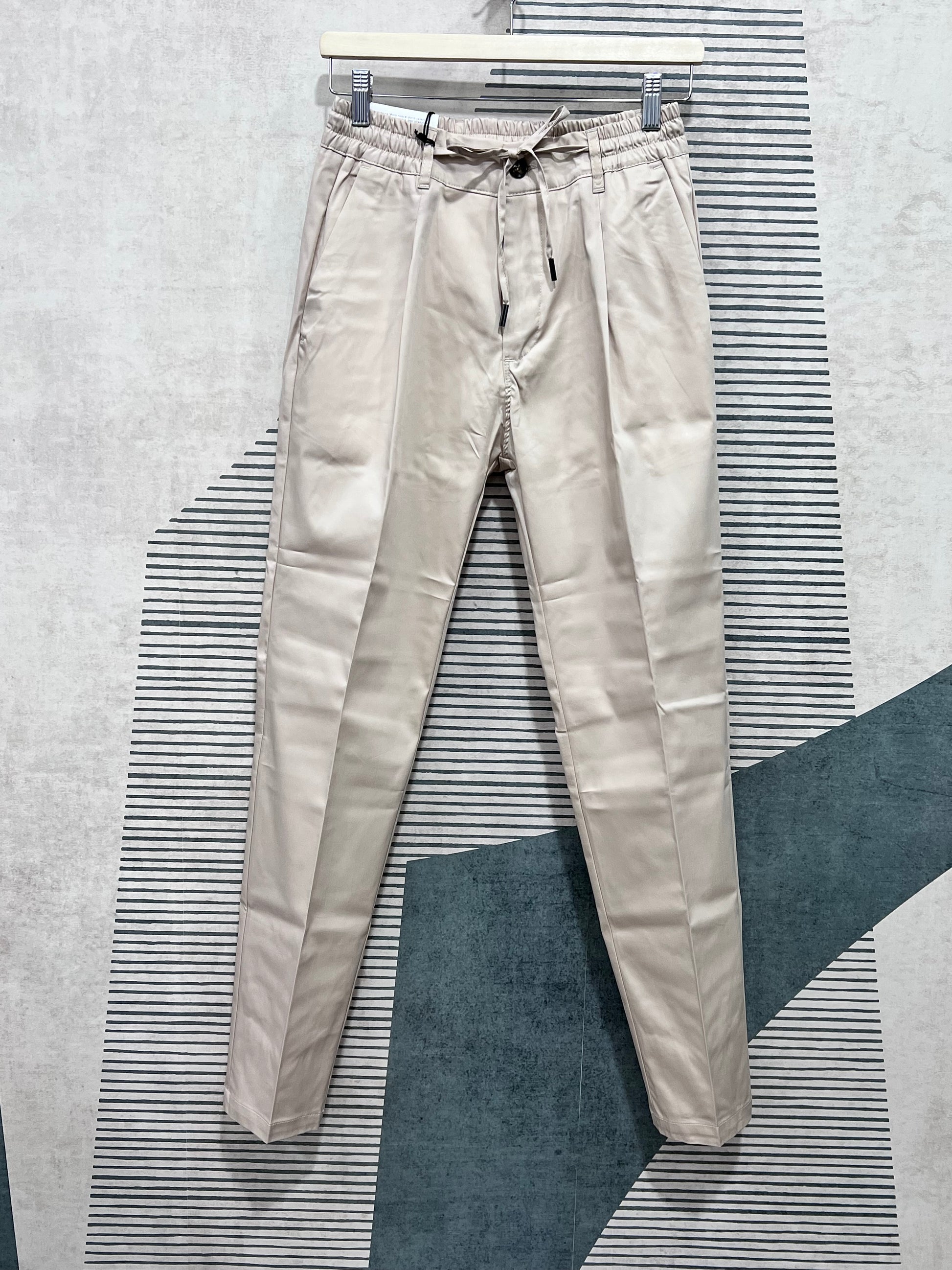 "Pantalone estivo Tela Para in colore Beige e Blu - vista frontale"