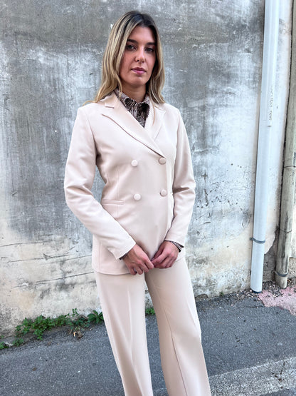 Blazer doppio petto tailleur donna burro - dettaglio bottoni e vestibilità raffinata