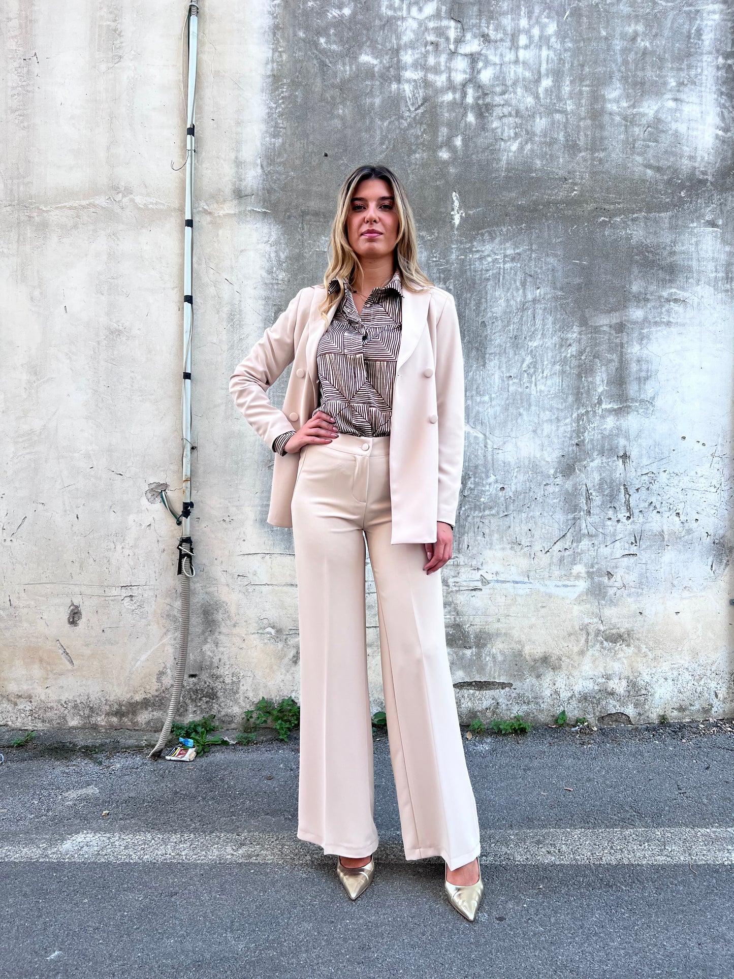 Coordinato elegante donna color burro - perfetto per cerimonie e ufficio