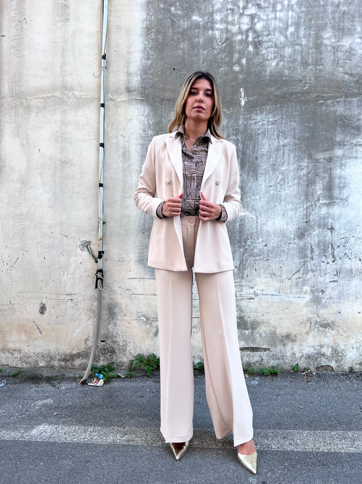 Tailleur donna professionale burro Erica Bellucci - outfit completo cerimonia
