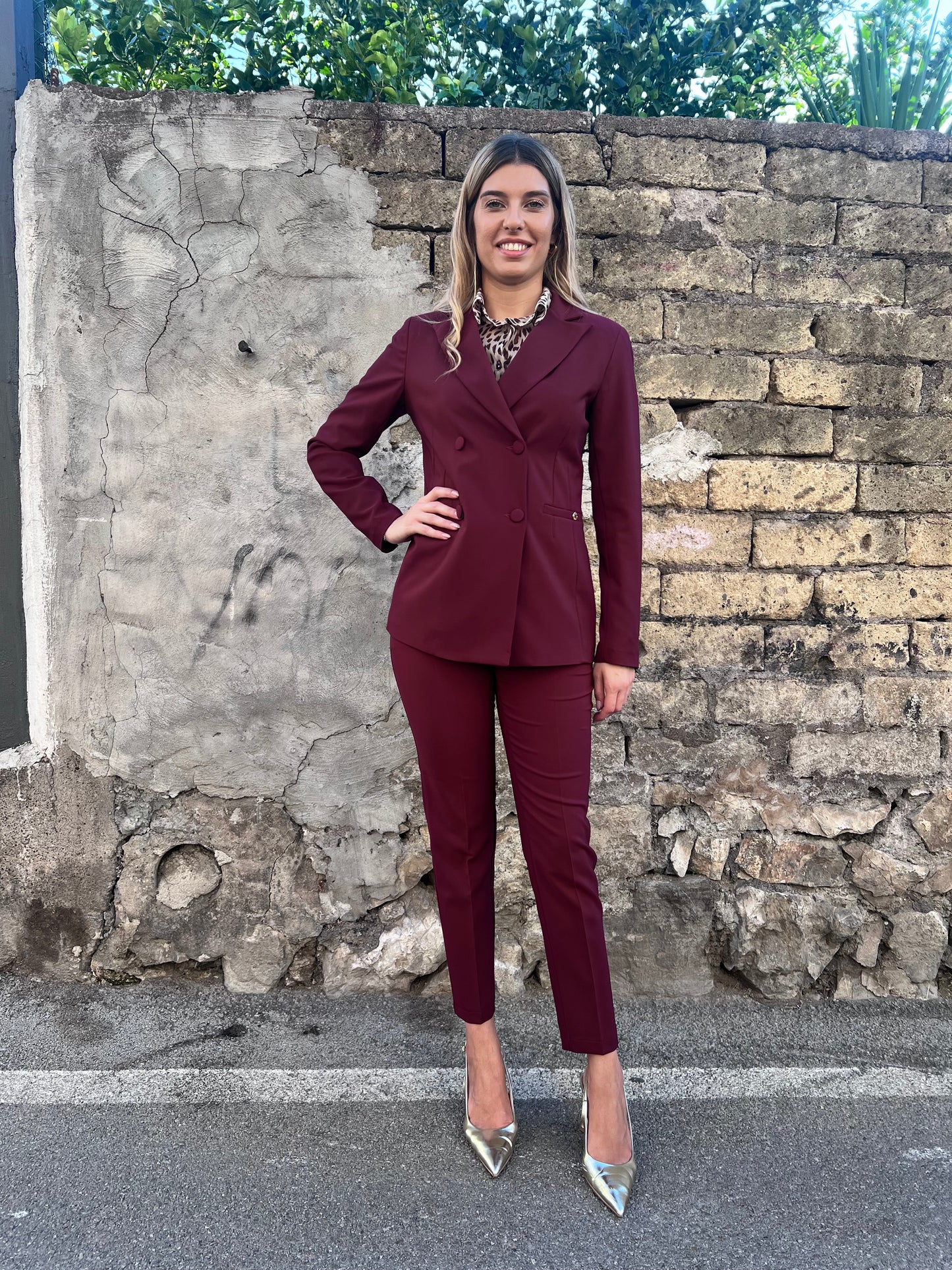 Tailleur donna professionale bordeaux Erica Bellucci - outfit completo versatile