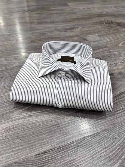 "Camicia uomo rigata cotone collo francese - vista frontale elegante Made in Italy"