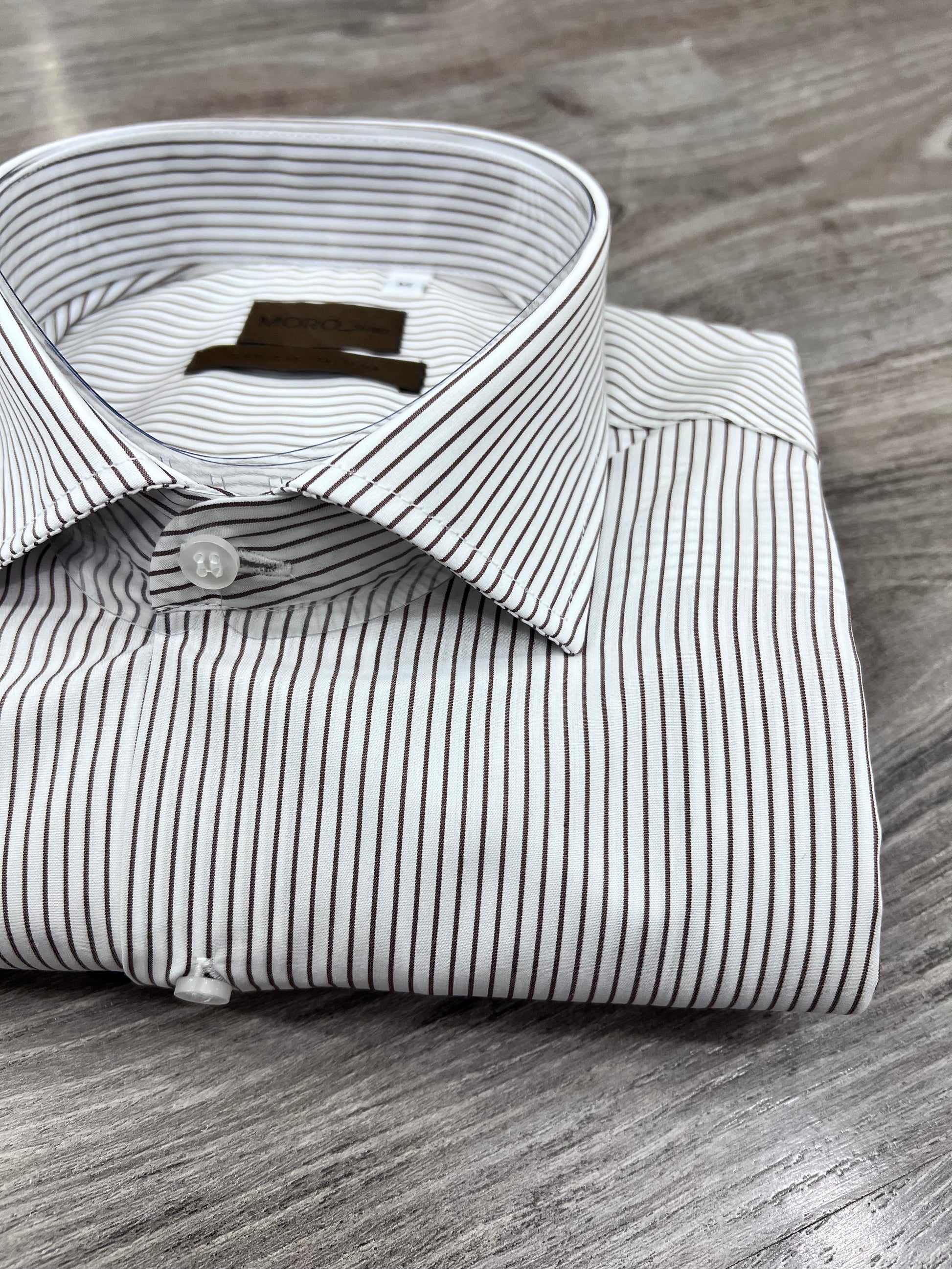 "Camicia elegante uomo rigata marrone - vestibilità classica manica lunga"