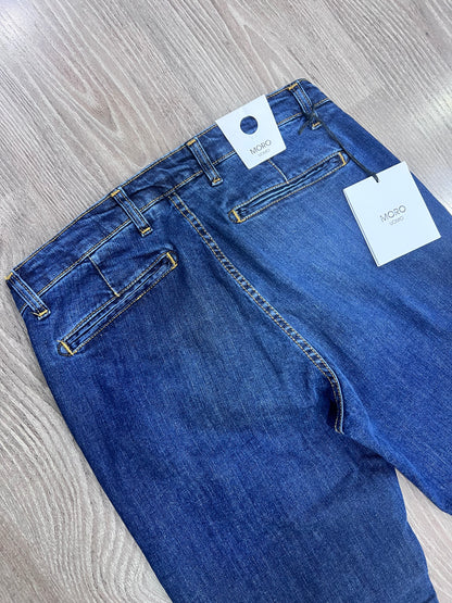 Jeans MJ Sartoriale - Vista posteriore, dettagli tasche a friso e cuciture.
