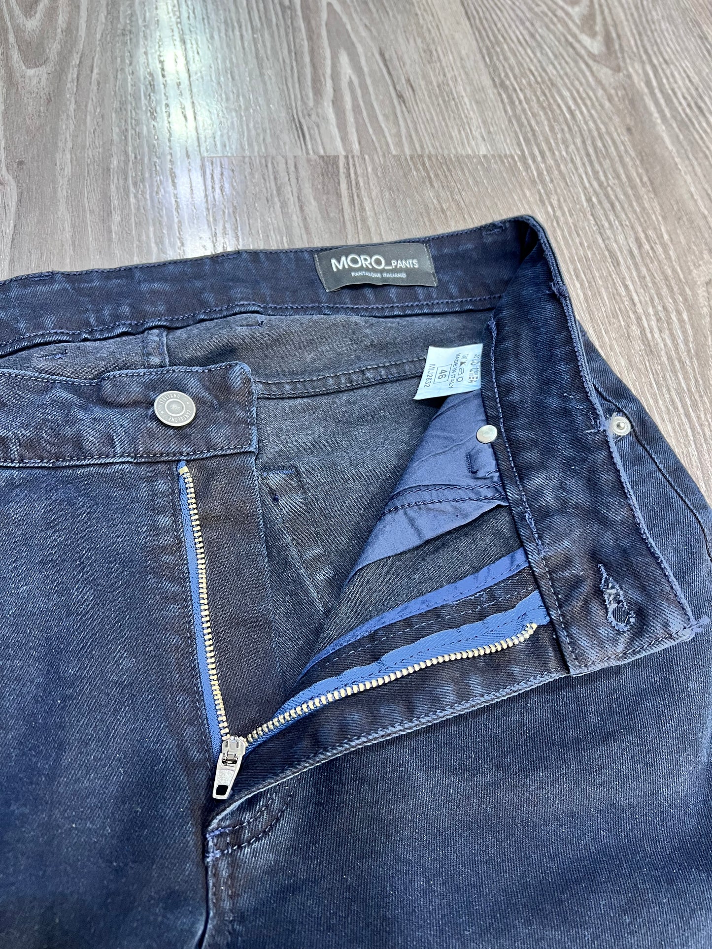 Jeans uomo Made in Italy - dettaglio cuciture e qualità manifattura
