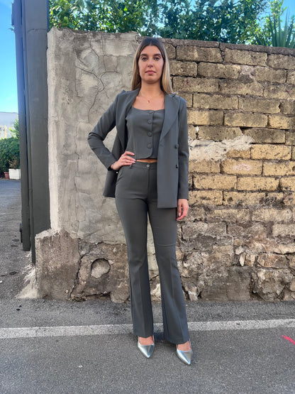 Tailleur 529 | Grigio | Trio | Giacca| Gilet| Pantalone Zampa | Erica Bellucci