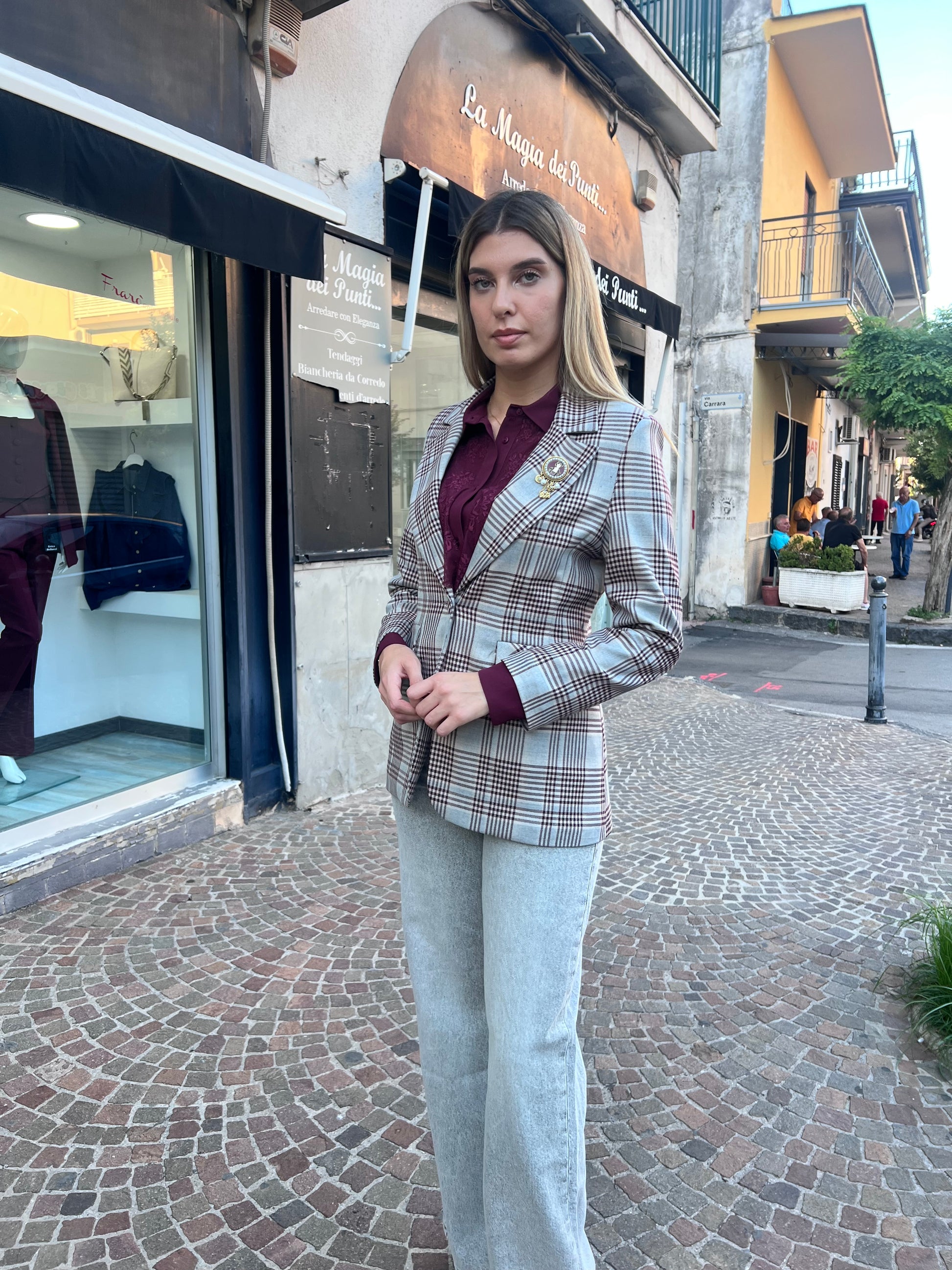  Giacca donna elegante a quadri - Vista laterale tessuto premium 62% PL 35% VI 3% EA