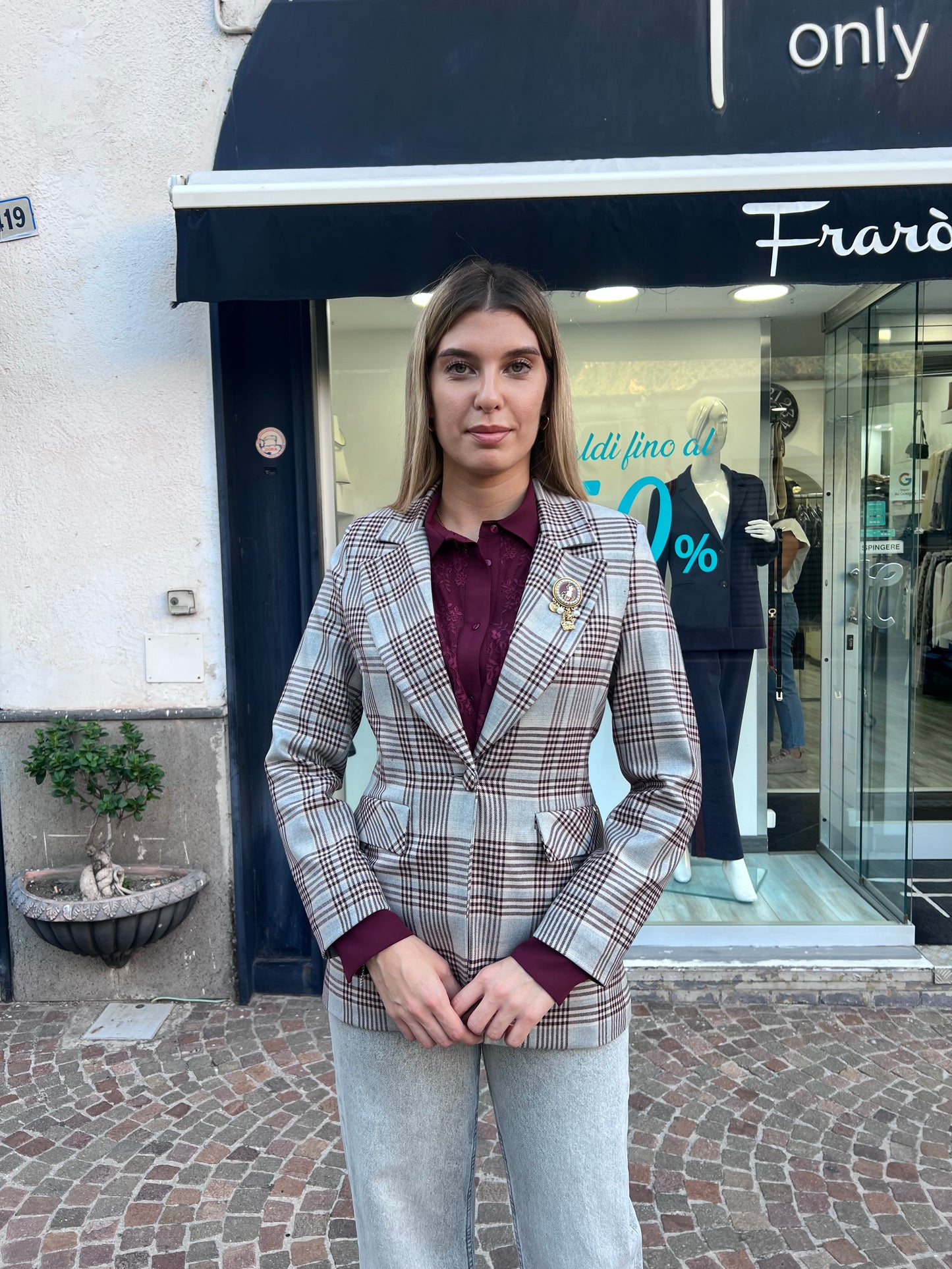Giacca donna quadri grigio ciliegia Erica Bellucci - Vista frontale mono petto elegante