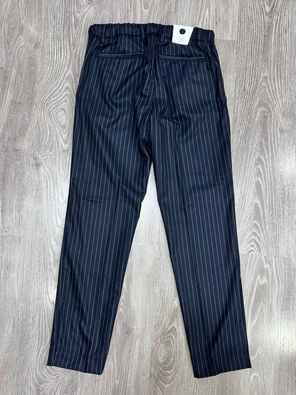 Pantalone mono lana uomo - dettaglio posteriore e vestibilità