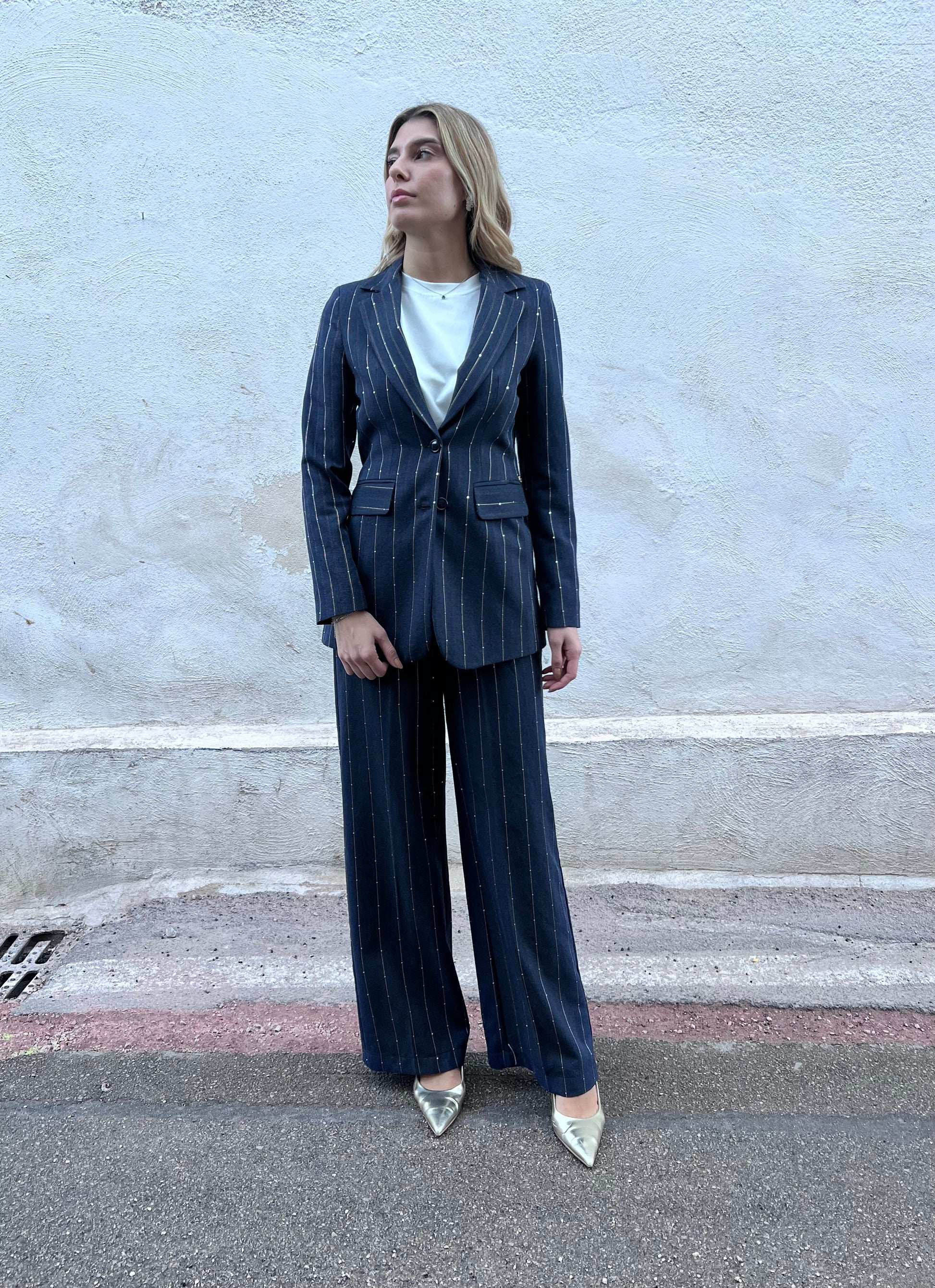 Tailleur donna elegante blu gessato con brillantini - vista frontale completa