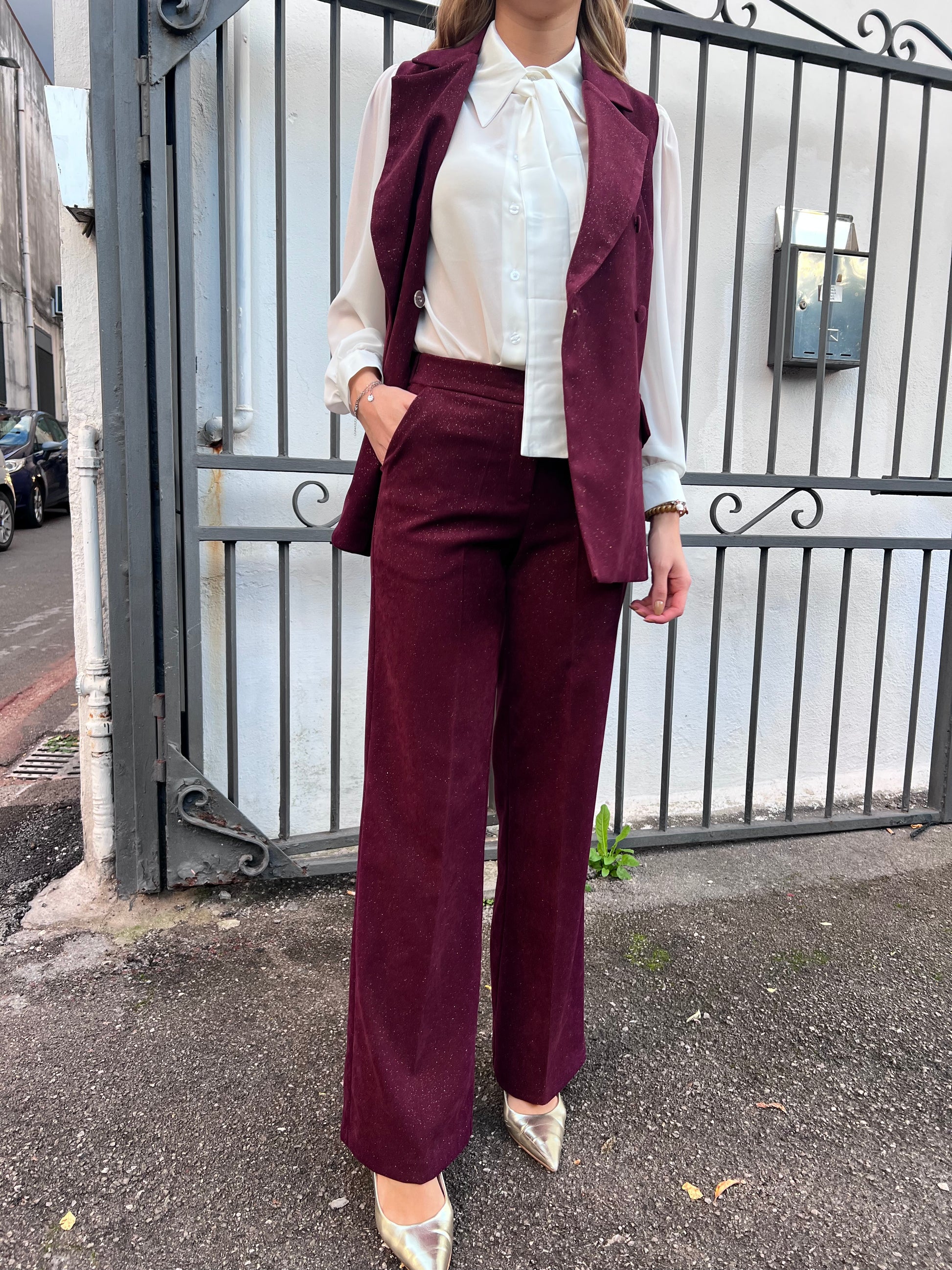 Tailleur 537 Bordeaux - pantalone palazzo - vista frontale completa