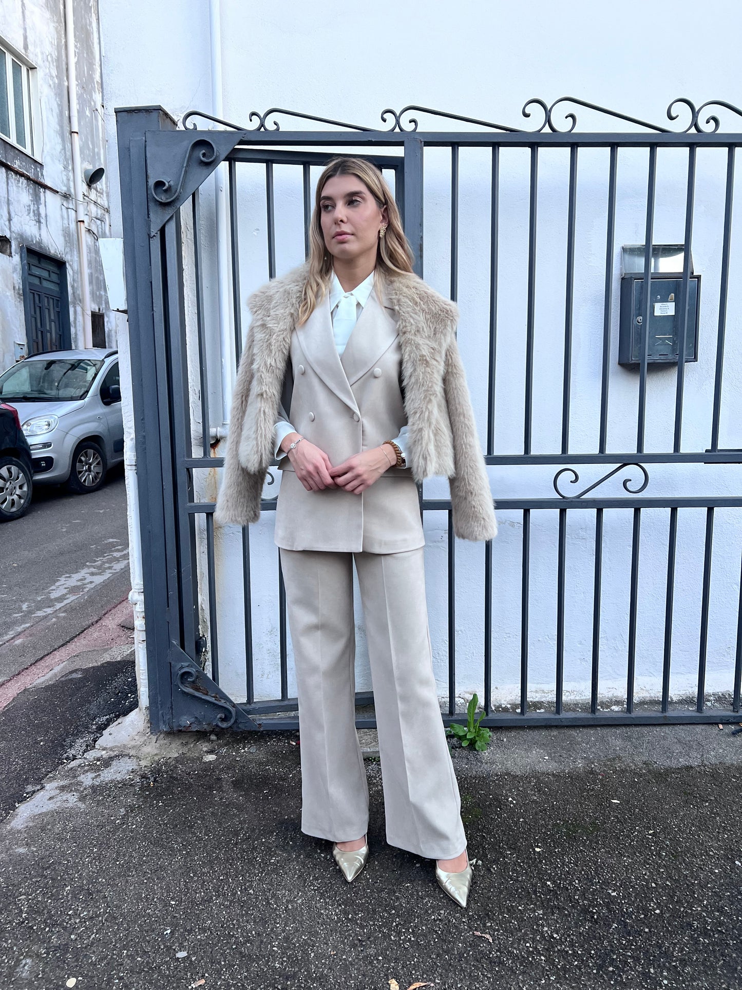  Tailleur 537 gilet donna doppio petto effetto velluto con lurex - dettaglio vestibilità avvitata