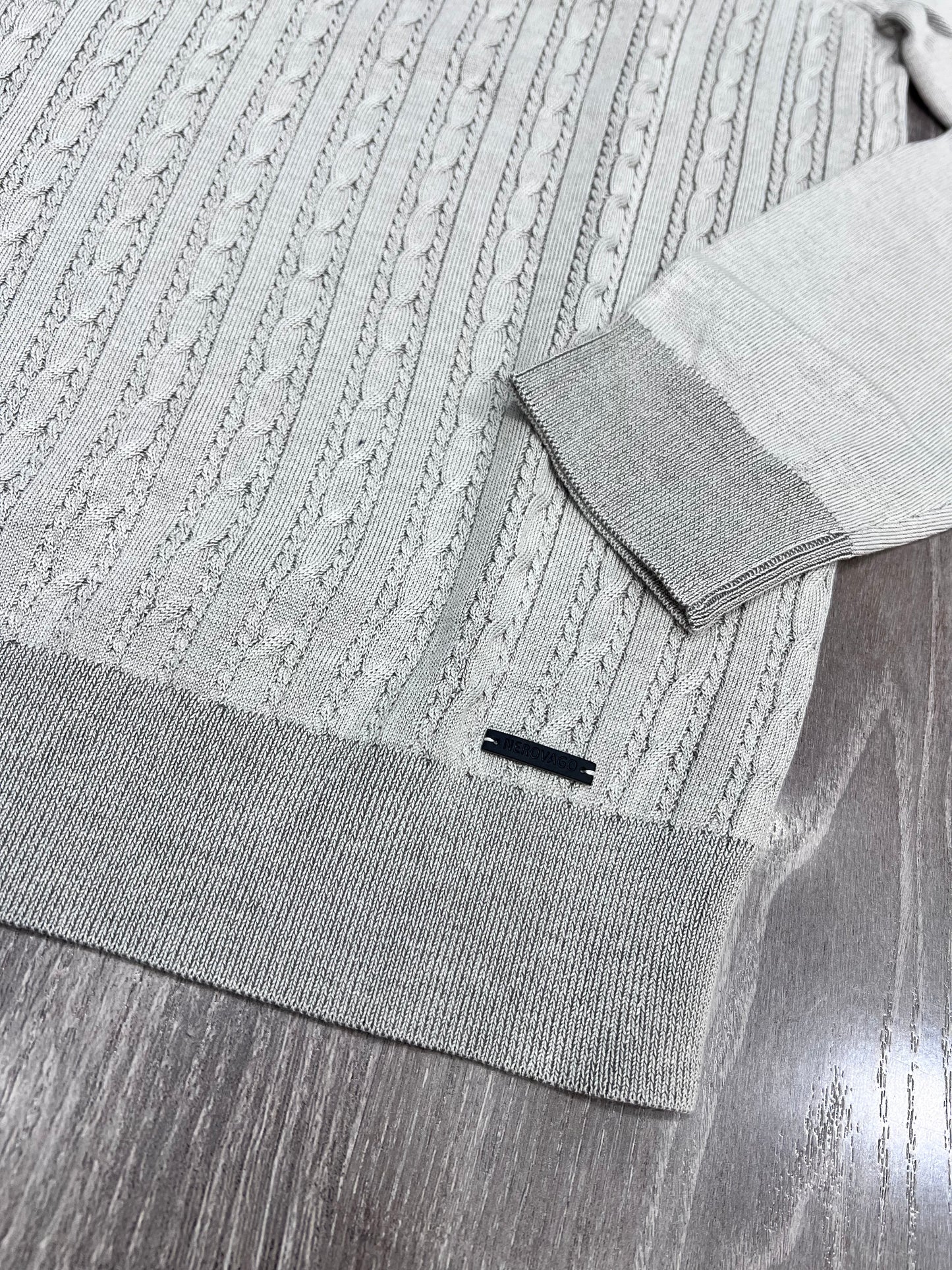 Maglia girocollo uomo viscosa - vista laterale dettaglio lavorazione